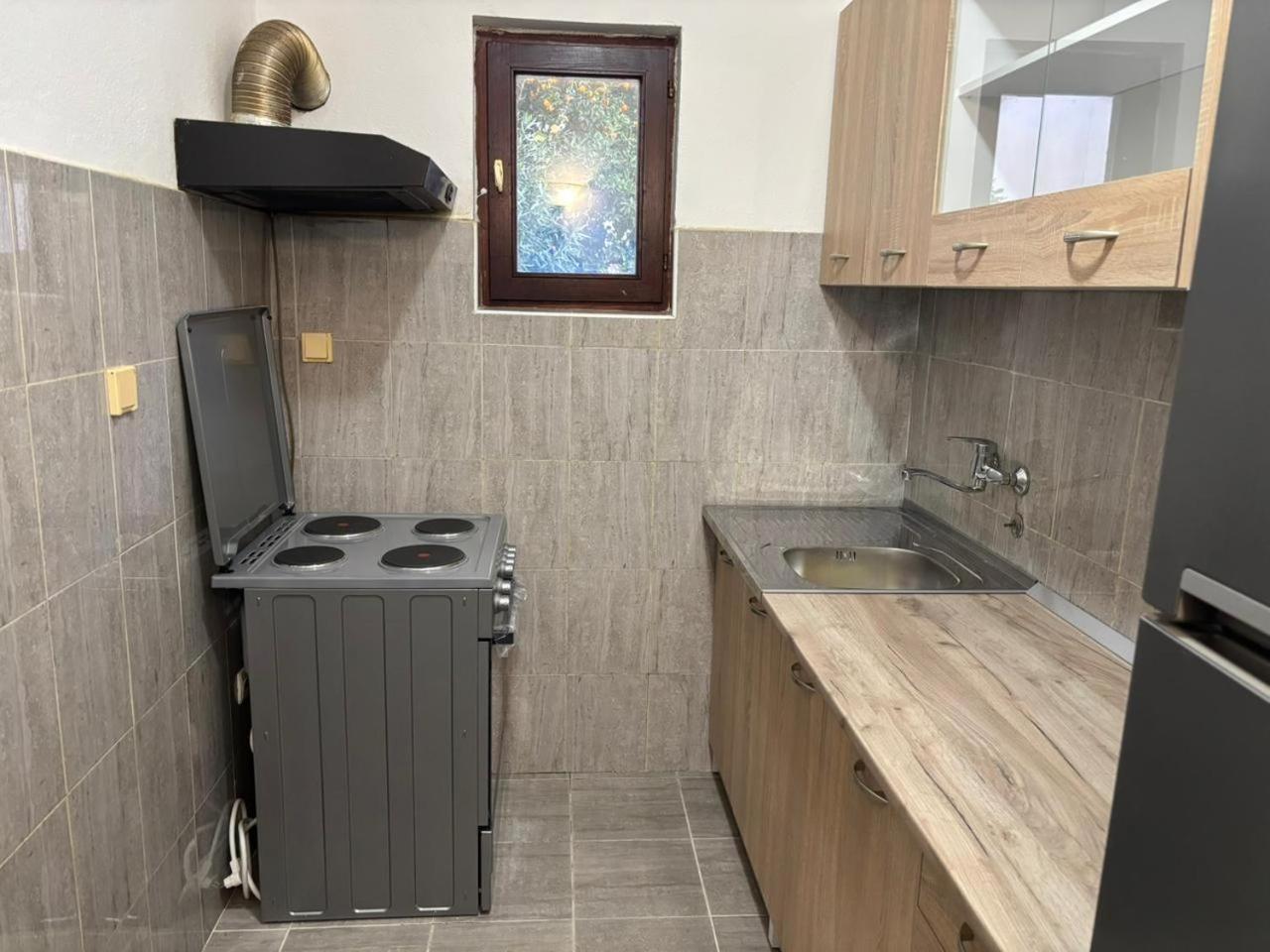 Hillside Vista Apartments Tivat Zewnętrze zdjęcie